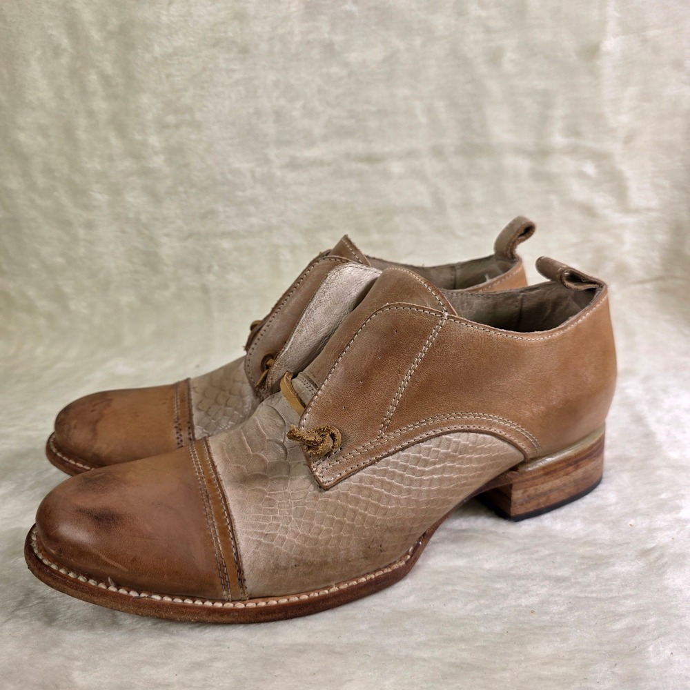Freebird by Steven Mabel Oxford Loafer Distressed Leather Snake Leather Women 11